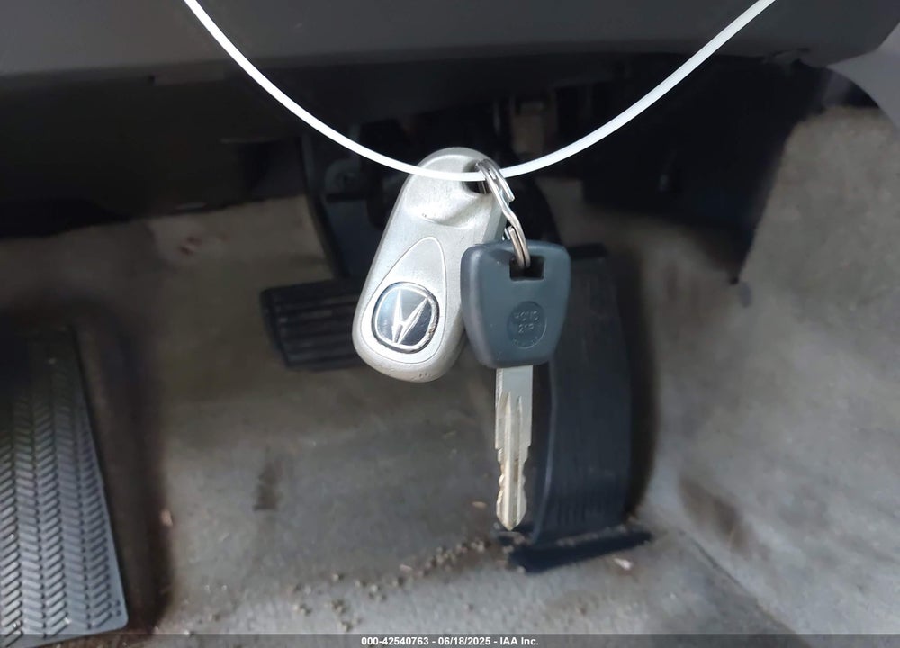 2005 ACURA TL VIN: 19UUA66265A015860