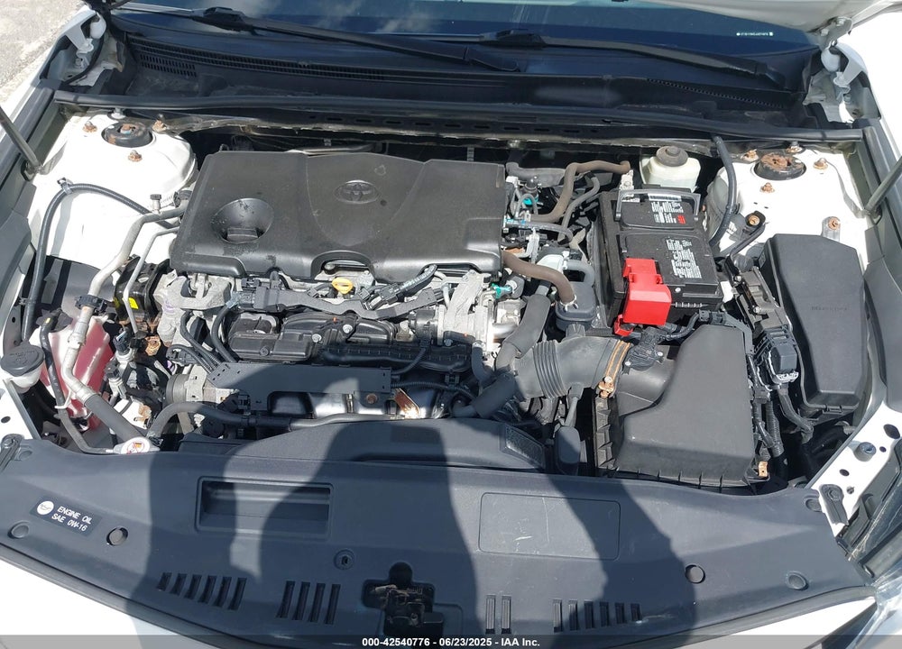 2018 TOYOTA CAMRY LE VIN: 4T1B11HK5JU074876