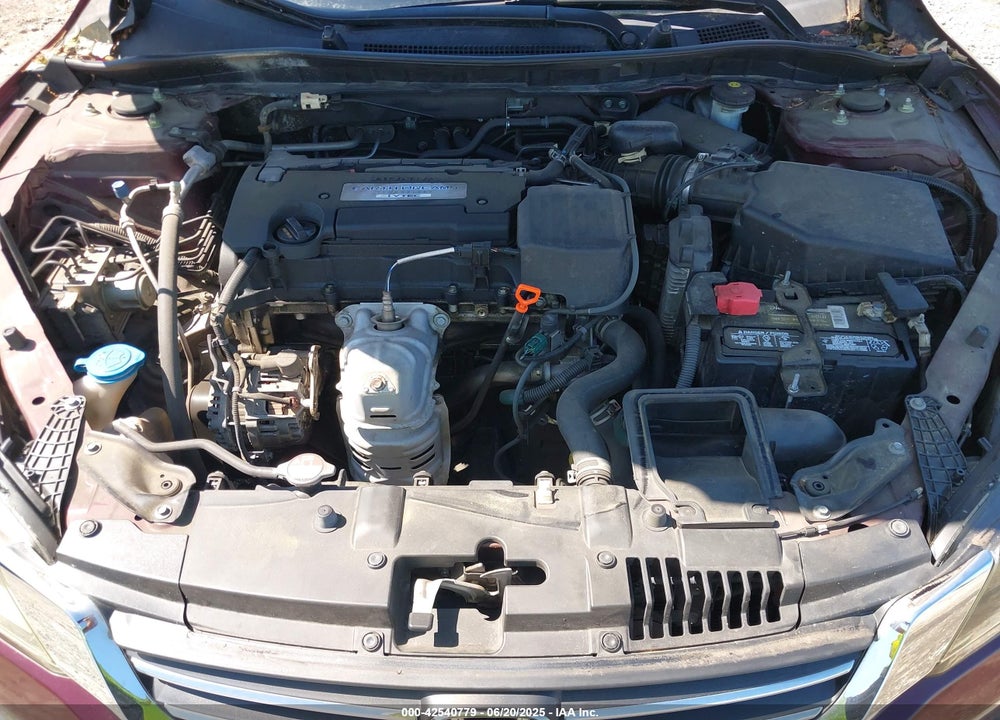 2015 HONDA ACCORD LX VIN: 1HGCR2F31FA161025