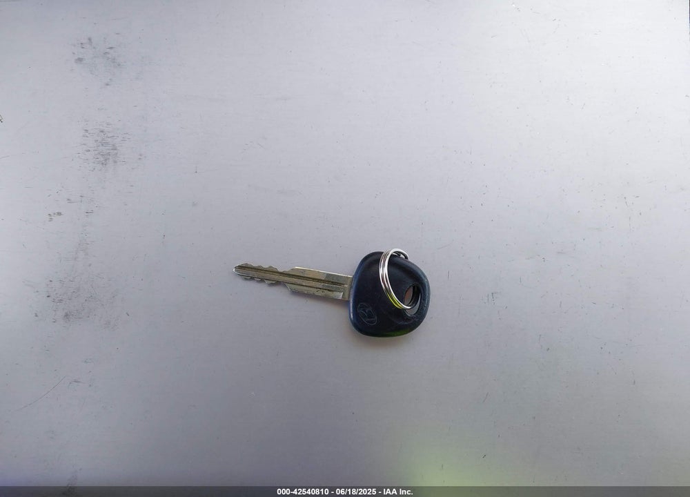 2004 HYUNDAI ELANTRA GLS/GT VIN: KMHDN46D84U898894