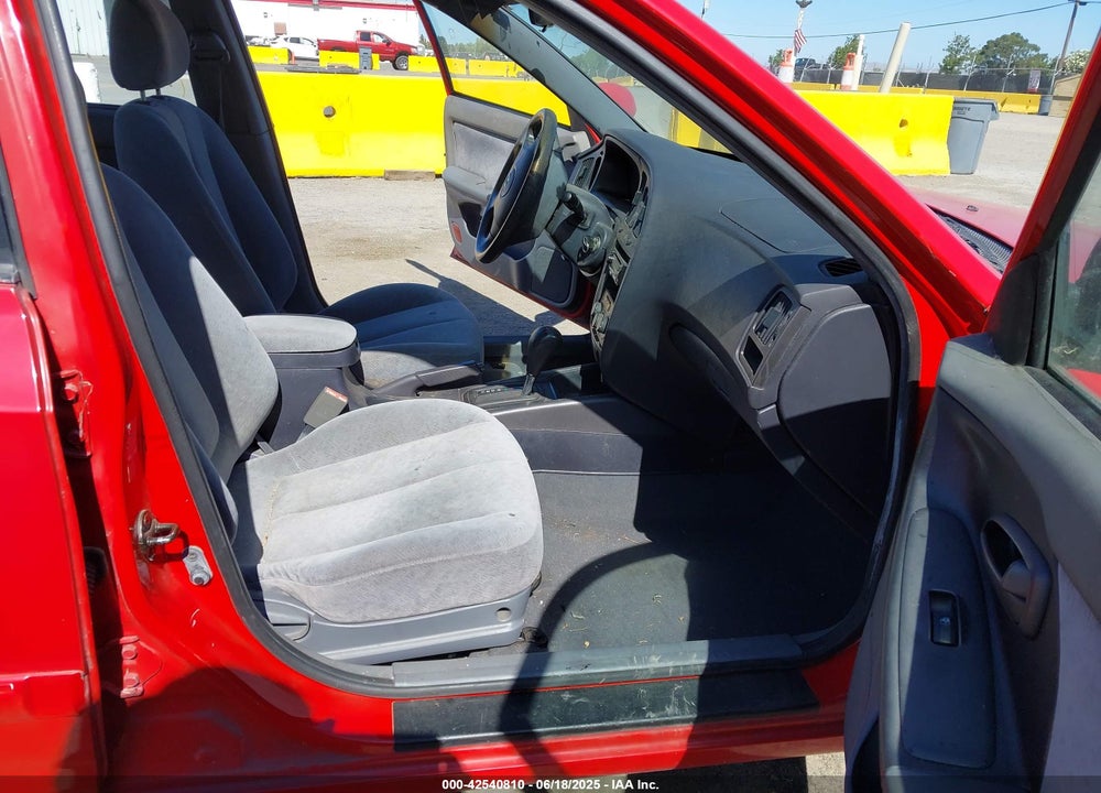 2004 HYUNDAI ELANTRA GLS/GT VIN: KMHDN46D84U898894