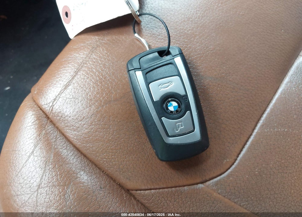 2013 BMW 328I VIN: WBA3A5G57DNP19440