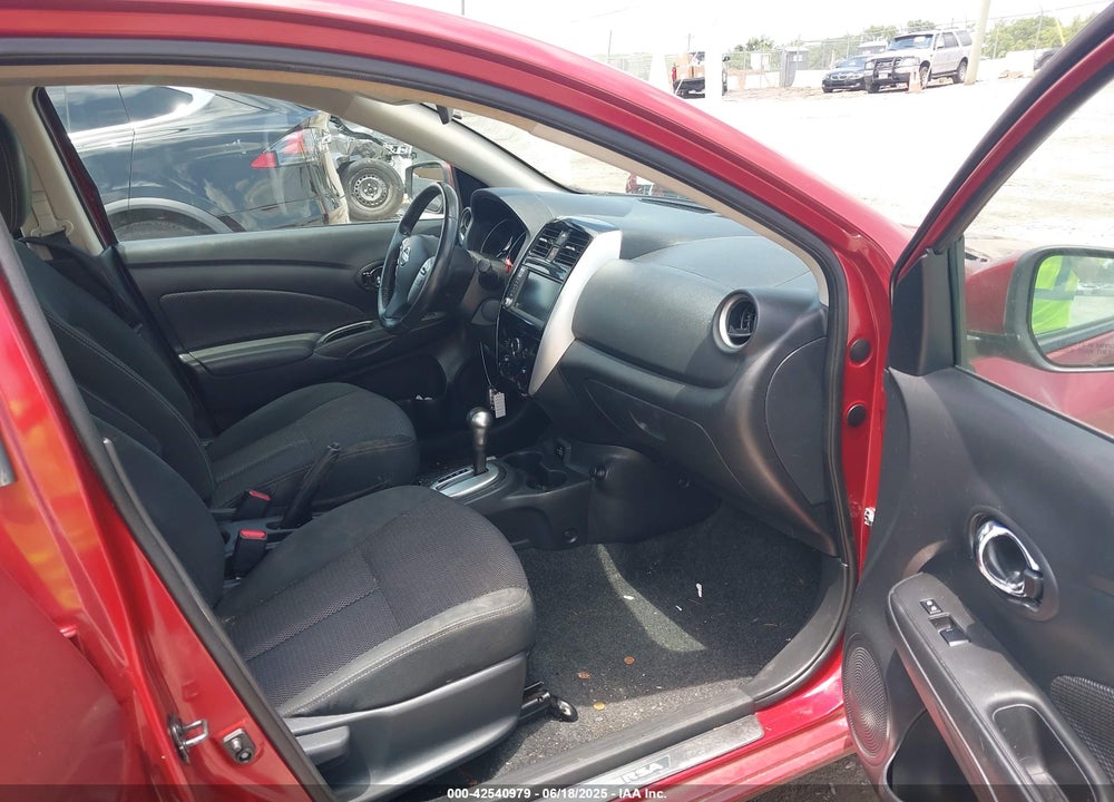 2019 NISSAN VERSA 1.6 SV VIN: 3N1CN7AP3KL829883