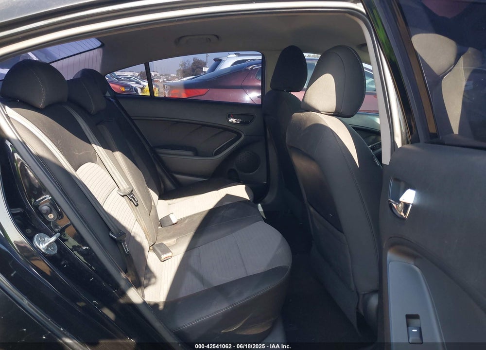 2015 KIA FORTE LX VIN: KNAFX4A62F5356765