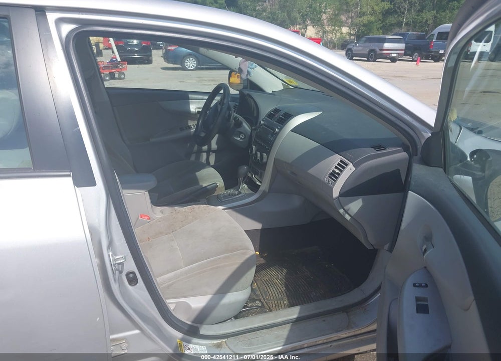 2011 TOYOTA COROLLA VIN: 2T1BU4EE8BC647585