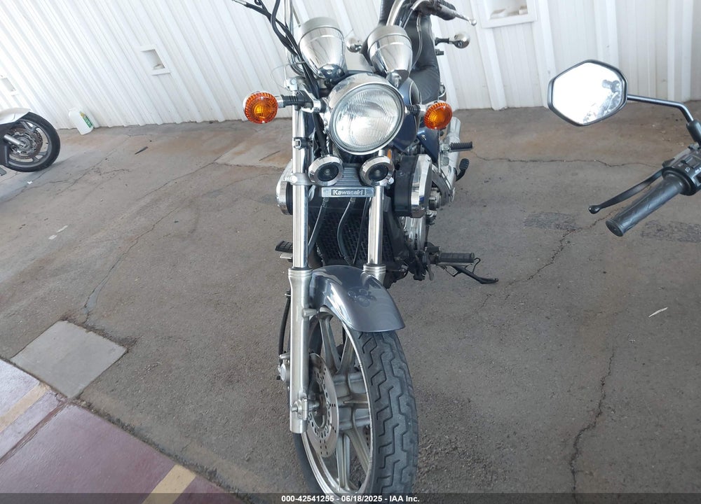 2000 KAWASAKI VN750 VIN: JKAVNDA12YB541745