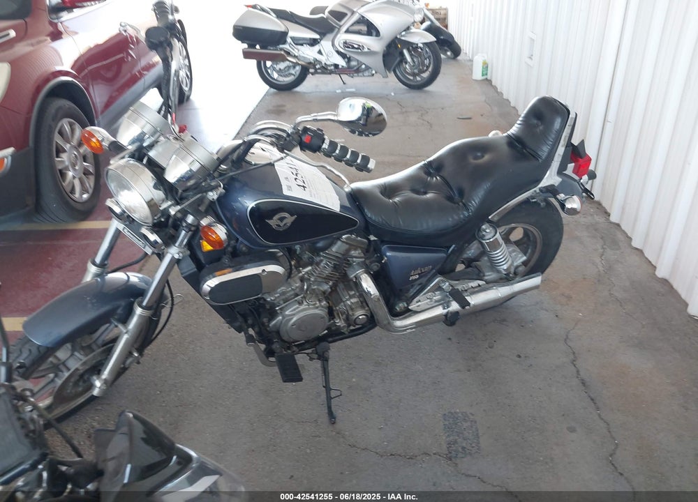 2000 KAWASAKI VN750 VIN: JKAVNDA12YB541745