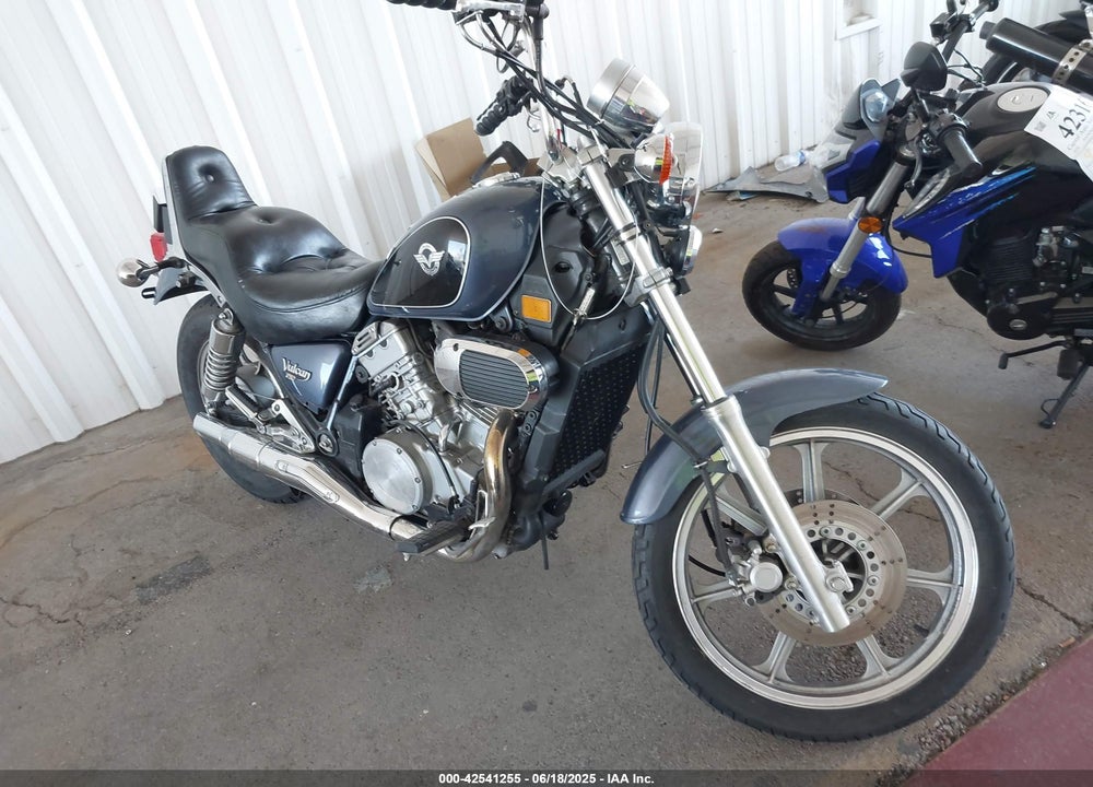 2000 KAWASAKI VN750 VIN: JKAVNDA12YB541745