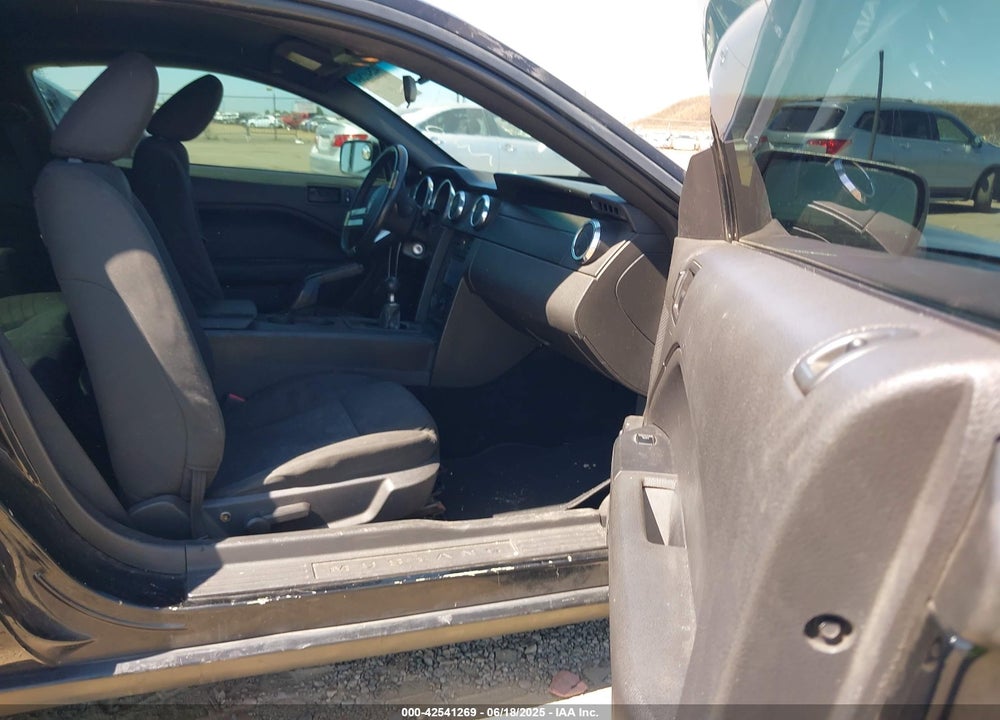 2005 FORD MUSTANG V6 DELUXE/V6 PREMIUM VIN: 1ZVFT80N755187675