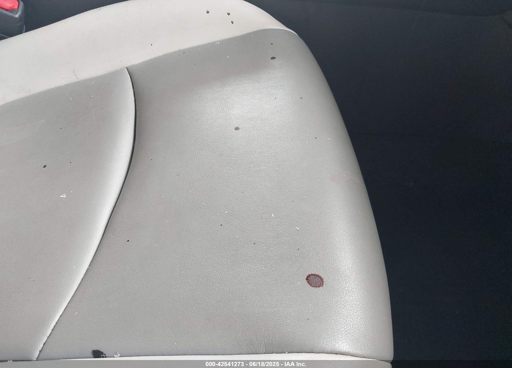 2019 TOYOTA RAV4 VIN: 2T3A1RFVXKW053134