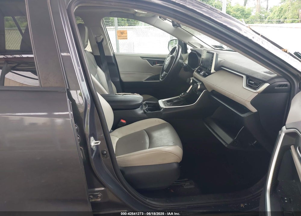 2019 TOYOTA RAV4 VIN: 2T3A1RFVXKW053134