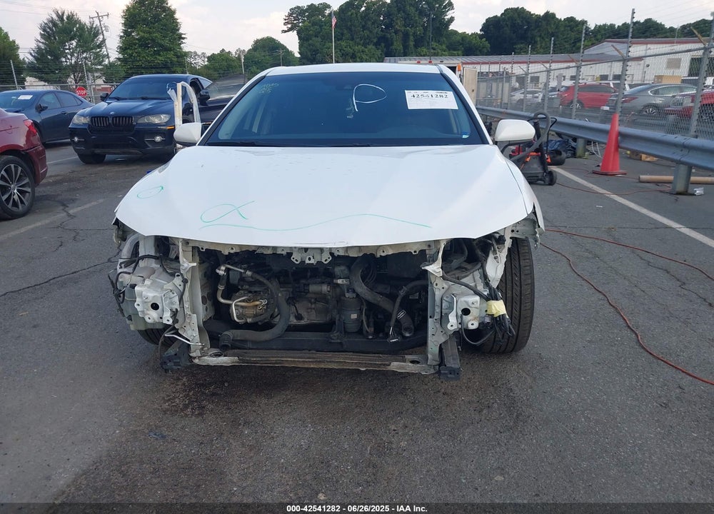 2020 TOYOTA CAMRY VIN: 4T1C11AK8LU907636
