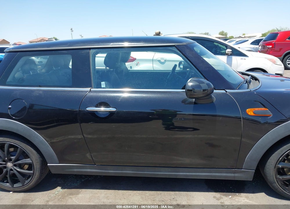 2015 MINI HARDTOP VIN: WMWXM5C58F3A57996