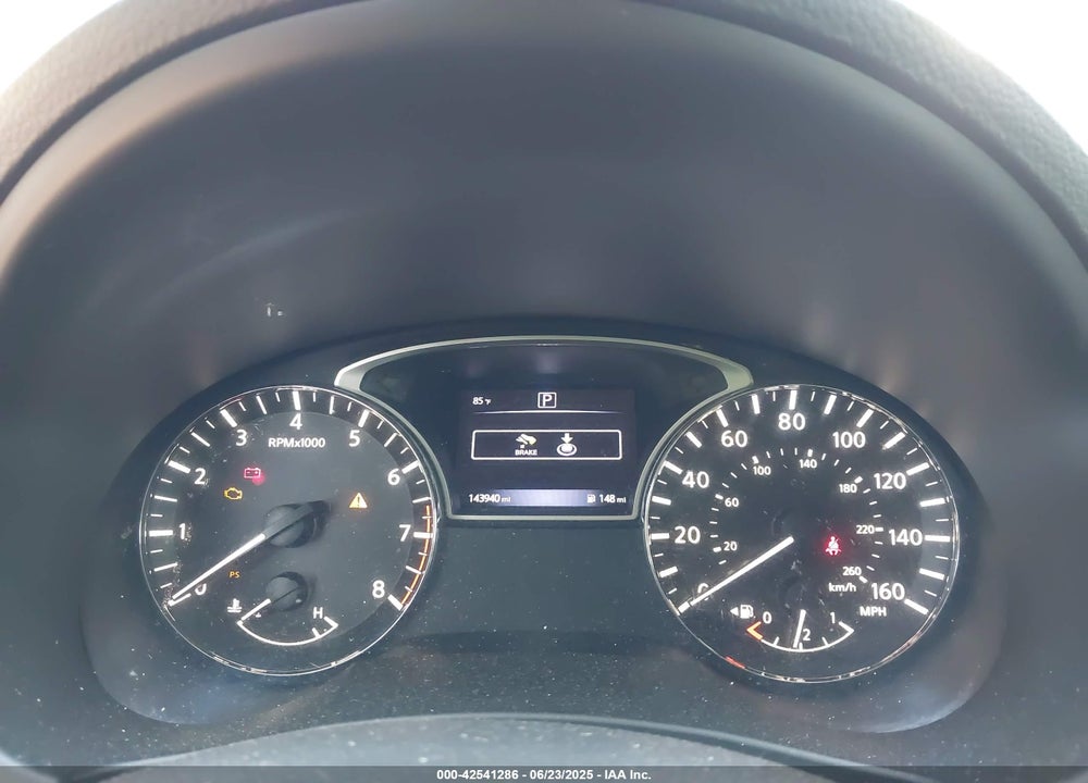 2017 NISSAN ALTIMA VIN: 1N4AL3AP6HN354652