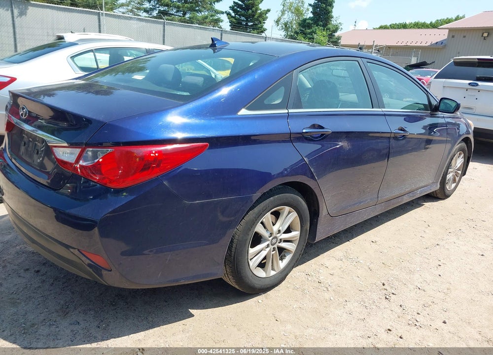 2014 HYUNDAI SONATA VIN: 5NPEB4AC5EH857991