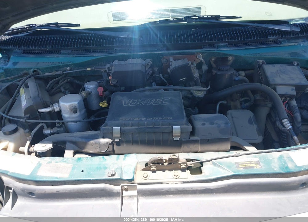 1998 CHEVROLET ASTRO UPFITTER PKG. VIN: 1GBEL19WXWB145686