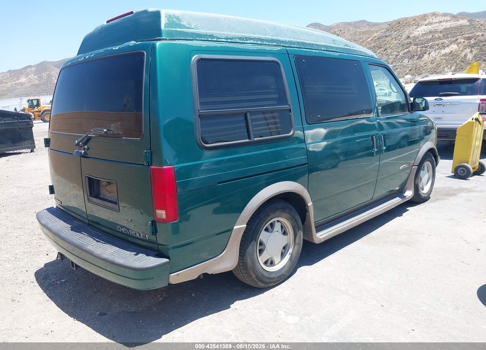 1998 CHEVROLET ASTRO UPFITTER PKG. VIN: 1GBEL19WXWB145686