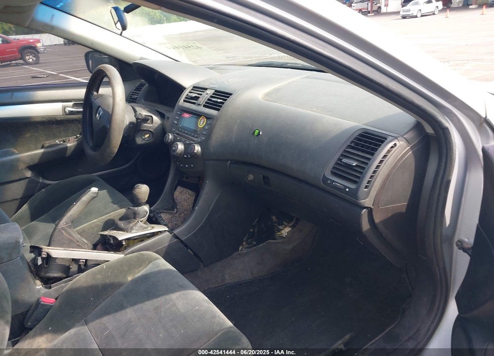 2005 HONDA ACCORD 2.4 EX VIN: 1HGCM71795A017386