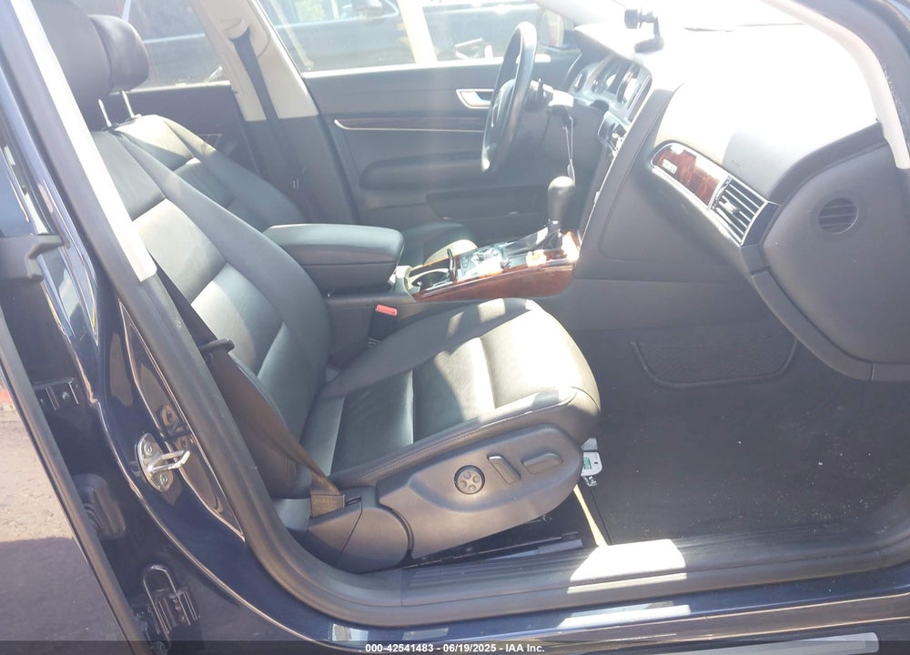 2011 AUDI A6 VIN: WAUKGAFB2BN008817