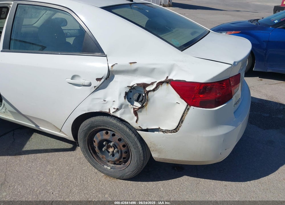 2010 KIA FORTE EX VIN: KNAFU4A2XA5233973