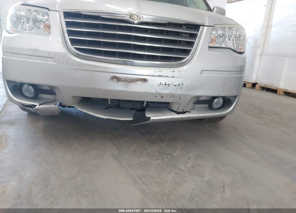 2008 CHRYSLER TOWN & COUNTRY TOURING VIN: 2A8HR54P68R767973