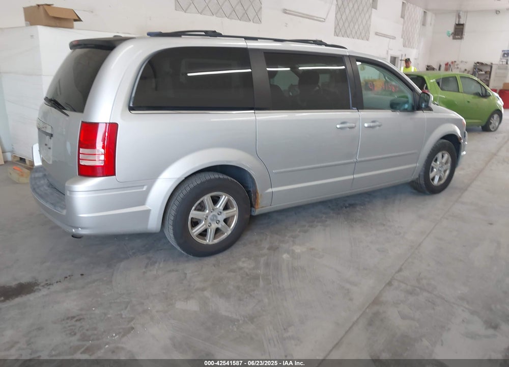 2008 CHRYSLER TOWN & COUNTRY TOURING VIN: 2A8HR54P68R767973