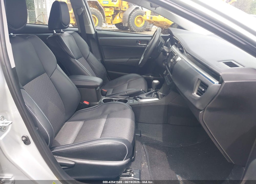 2016 TOYOTA COROLLA VIN: 5YFBURHE2GP540001