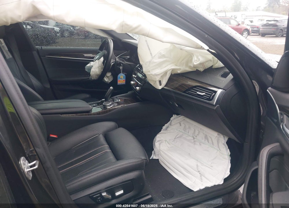 2019 BMW 530I VIN: WBAJA5C53KBX87813