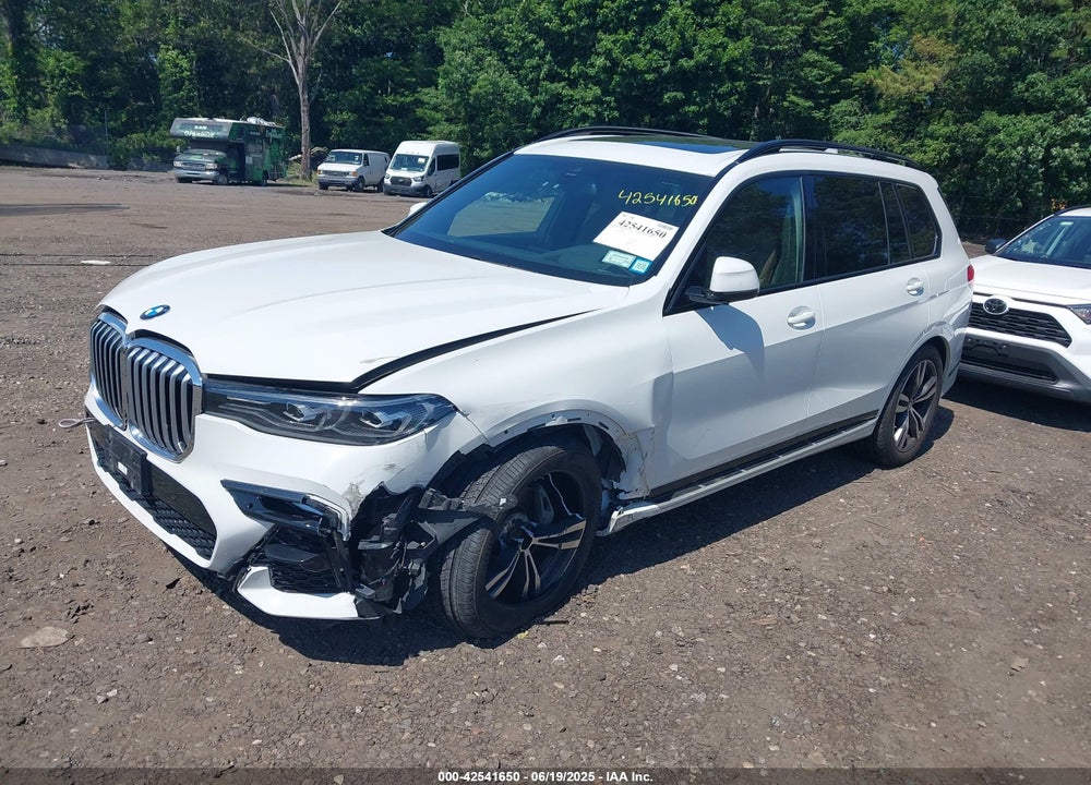 2021 BMW X7 VIN: 5UXCW2C03M9D86936