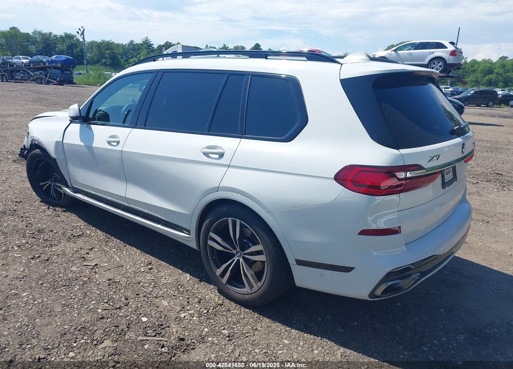2021 BMW X7 VIN: 5UXCW2C03M9D86936