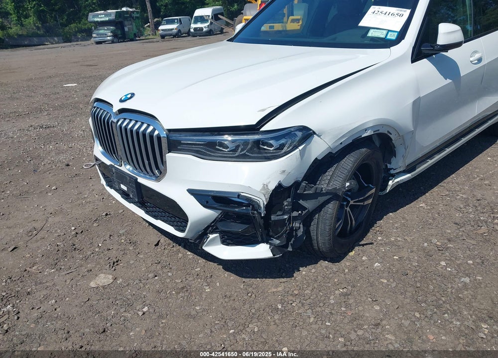 2021 BMW X7 VIN: 5UXCW2C03M9D86936