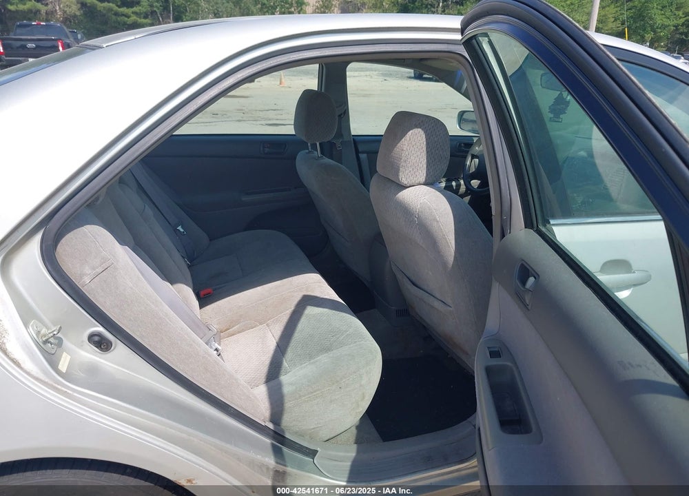 2003 TOYOTA CAMRY LE VIN: 4T1BE32K03U767995