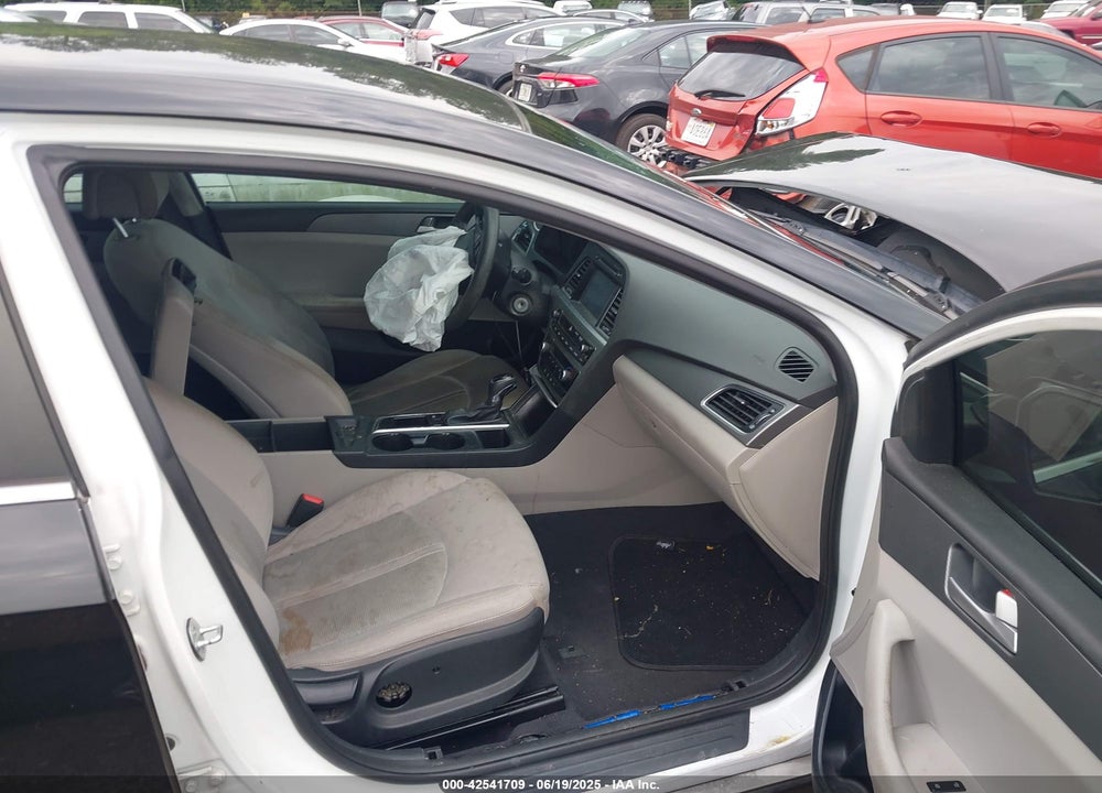 2016 HYUNDAI SONATA VIN: 5NPE24AF4GH348844