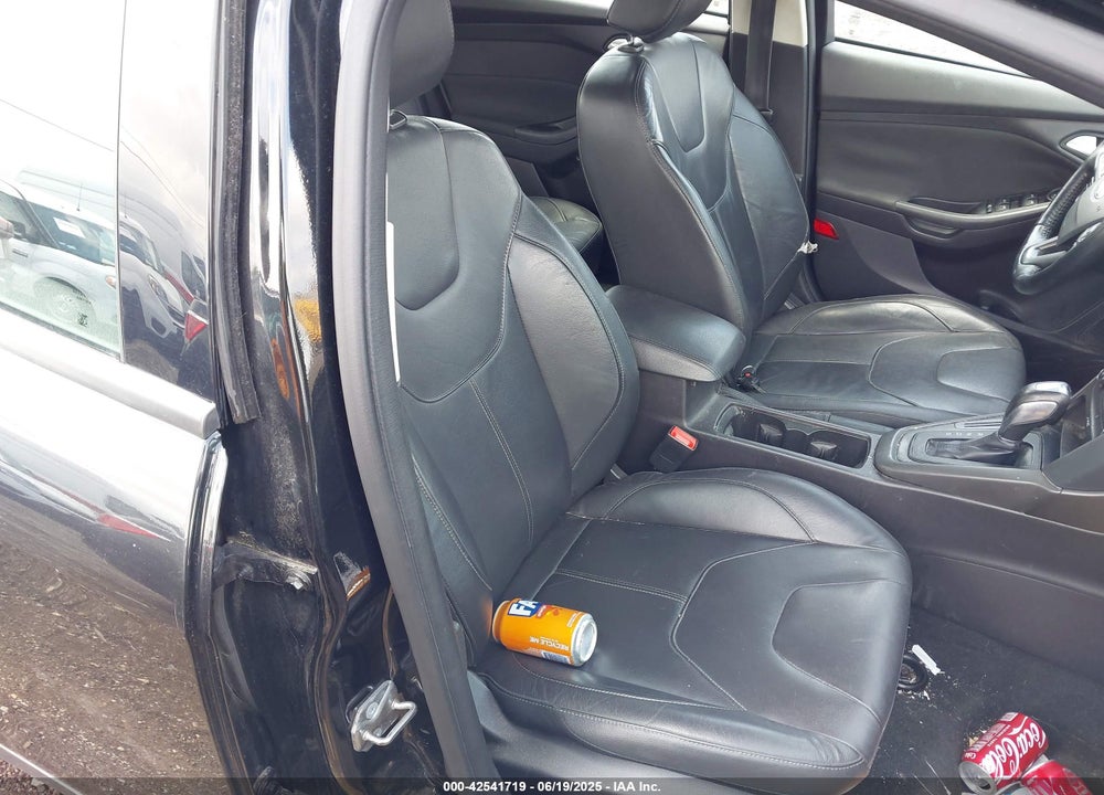 2015 FORD FOCUS SE VIN: 1FADP3K25FL245189