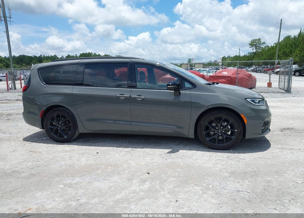 2025 CHRYSLER PACIFICA LIMITED VIN: 2C4RC1GG0SR518187