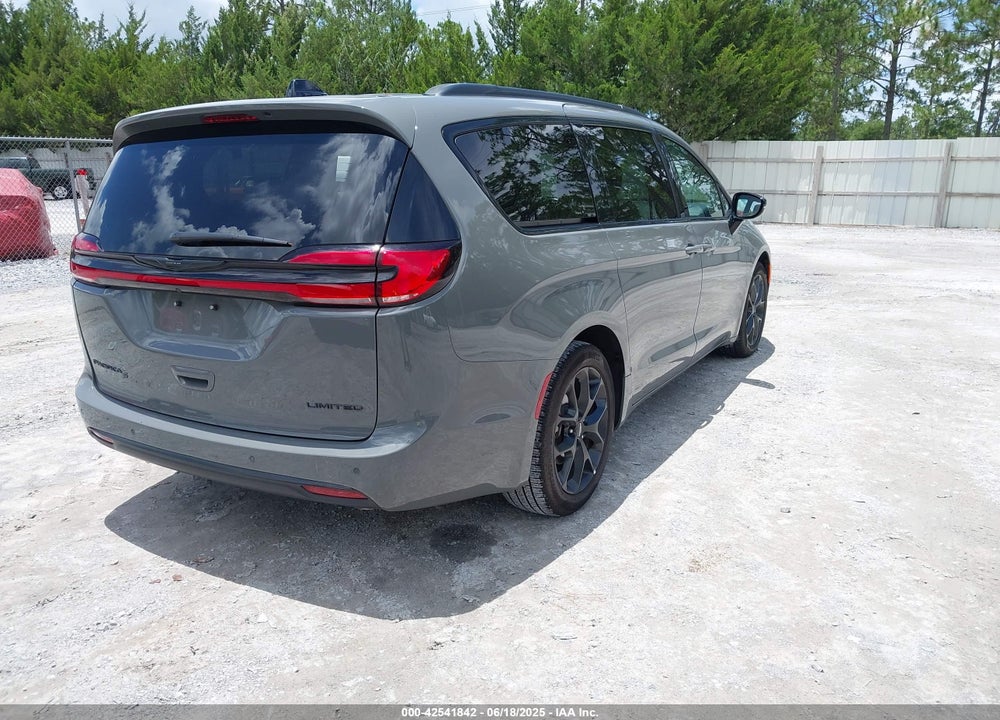 2025 CHRYSLER PACIFICA LIMITED VIN: 2C4RC1GG0SR518187