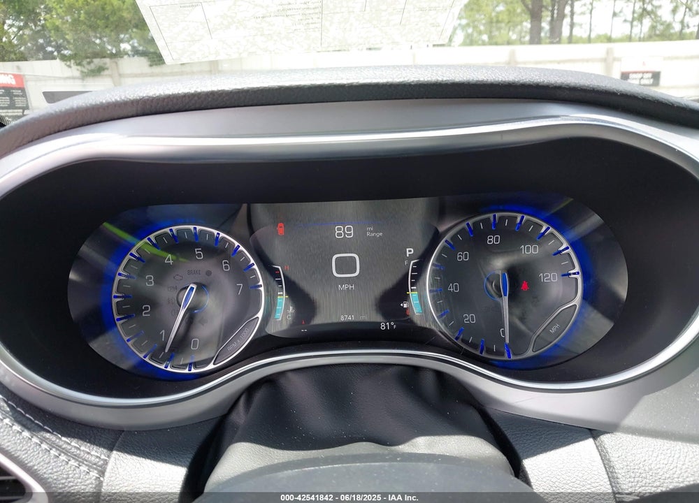 2025 CHRYSLER PACIFICA LIMITED VIN: 2C4RC1GG0SR518187