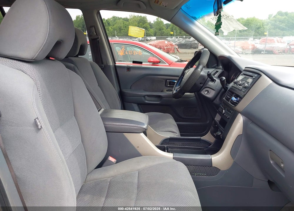 2008 HONDA PILOT EX VIN: 5FNYF18408B007252