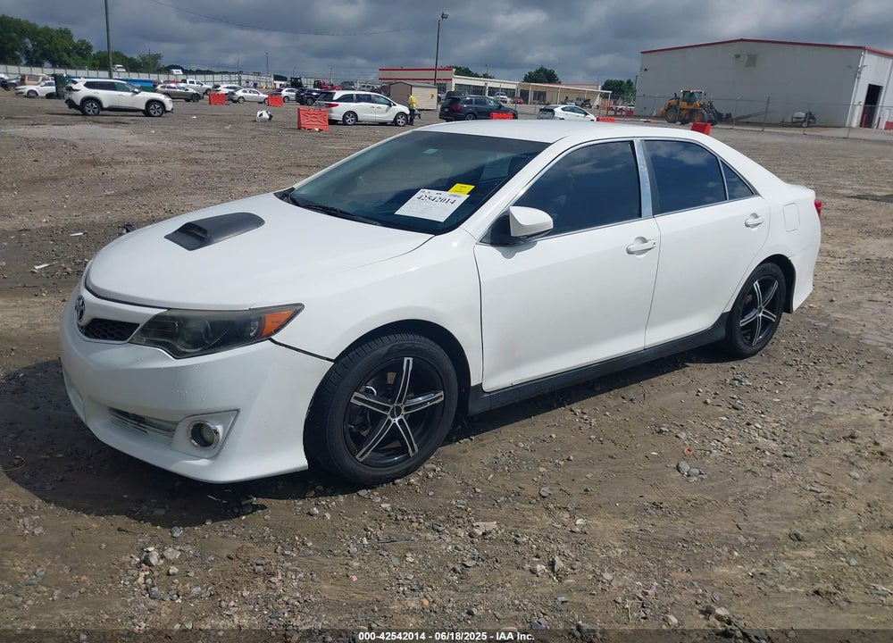 2013 TOYOTA CAMRY SE VIN: 4T1BF1FK1DU708368