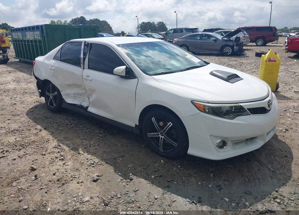 2013 TOYOTA CAMRY SE VIN: 4T1BF1FK1DU708368