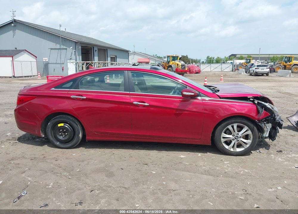 2011 HYUNDAI SONATA VIN: 5NPEC4AC4BH093253