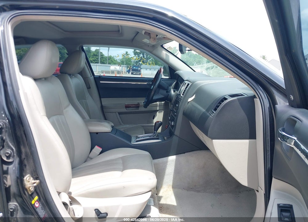 2006 CHRYSLER 300C VIN: 2C3LA63H86H158464