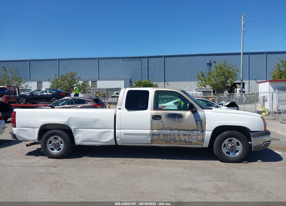 2003 CHEVROLET SILVERADO 1500 LS VIN: 1GCEC19V73E201886