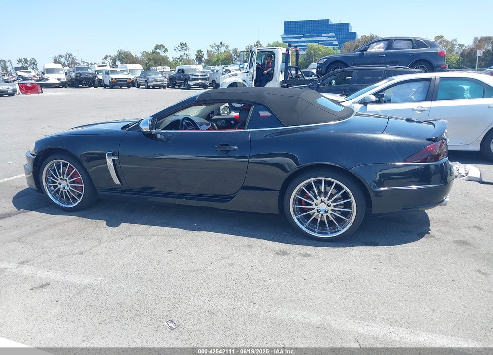 2011 JAGUAR XK VIN: SAJWA4GB4BLB44775
