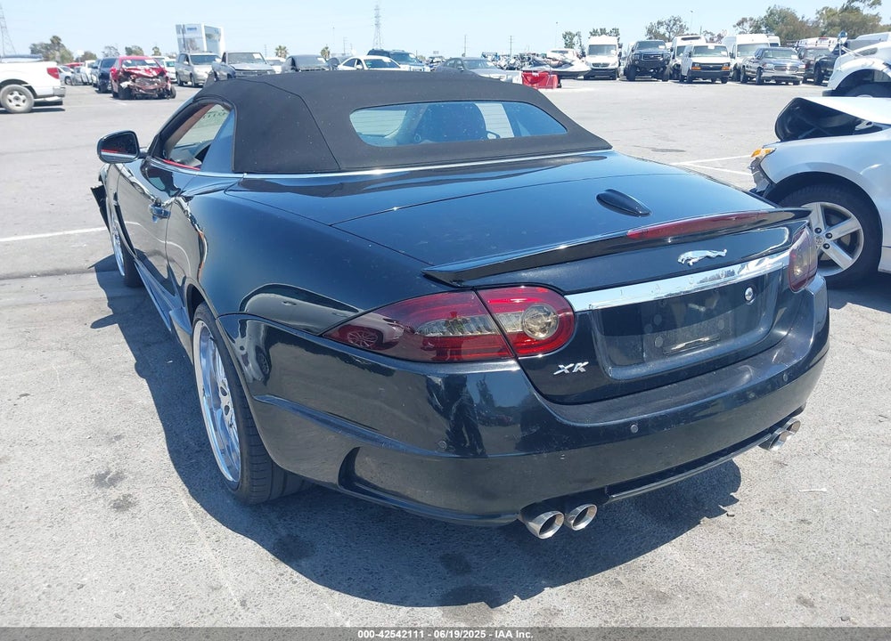 2011 JAGUAR XK VIN: SAJWA4GB4BLB44775