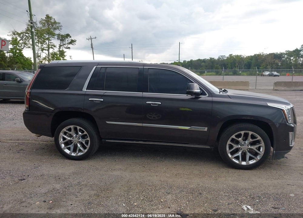 2016 CADILLAC ESCALADE VIN: 1GYS4CKJ7GR260450