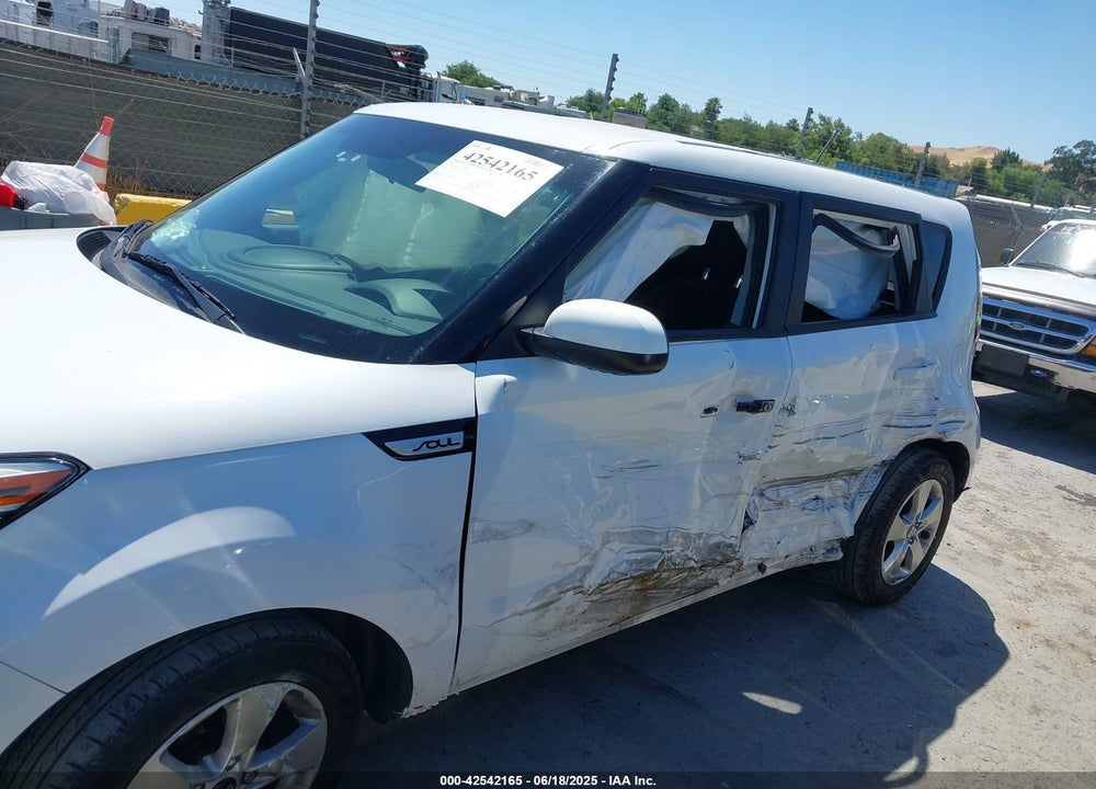2017 KIA SOUL VIN: KNDJN2A29H7488577