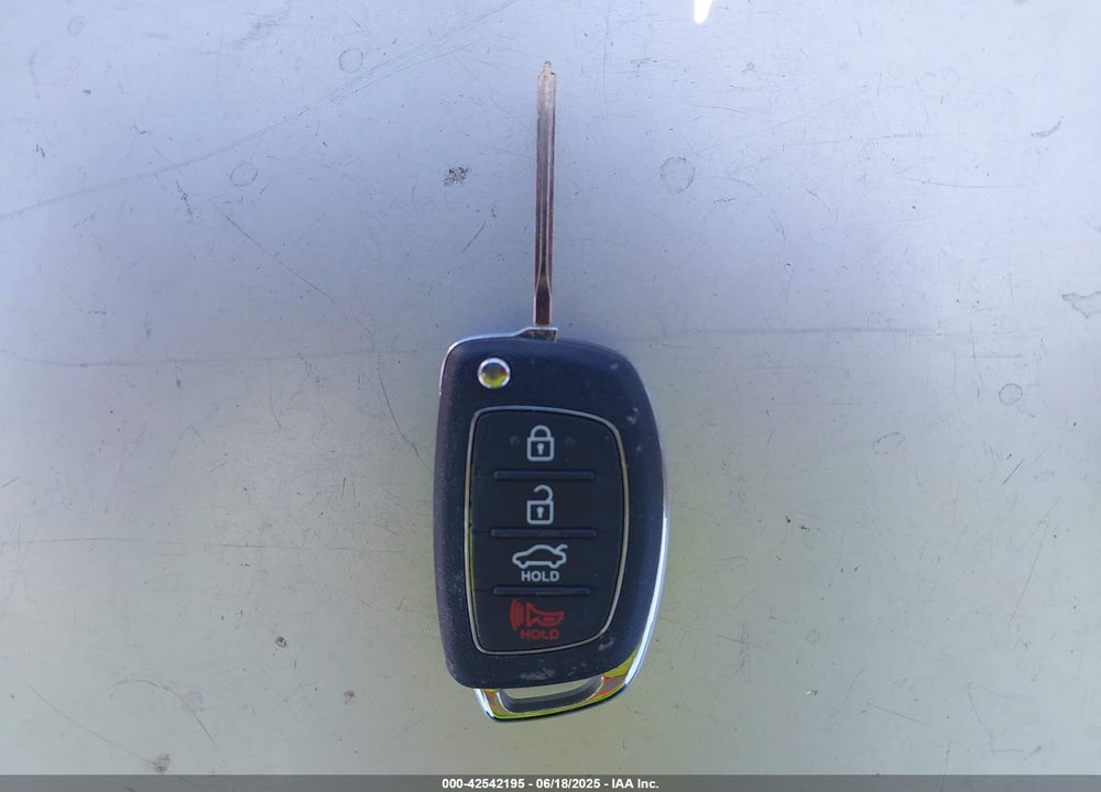 2015 HYUNDAI SONATA VIN: 5NPE24AF3FH119084