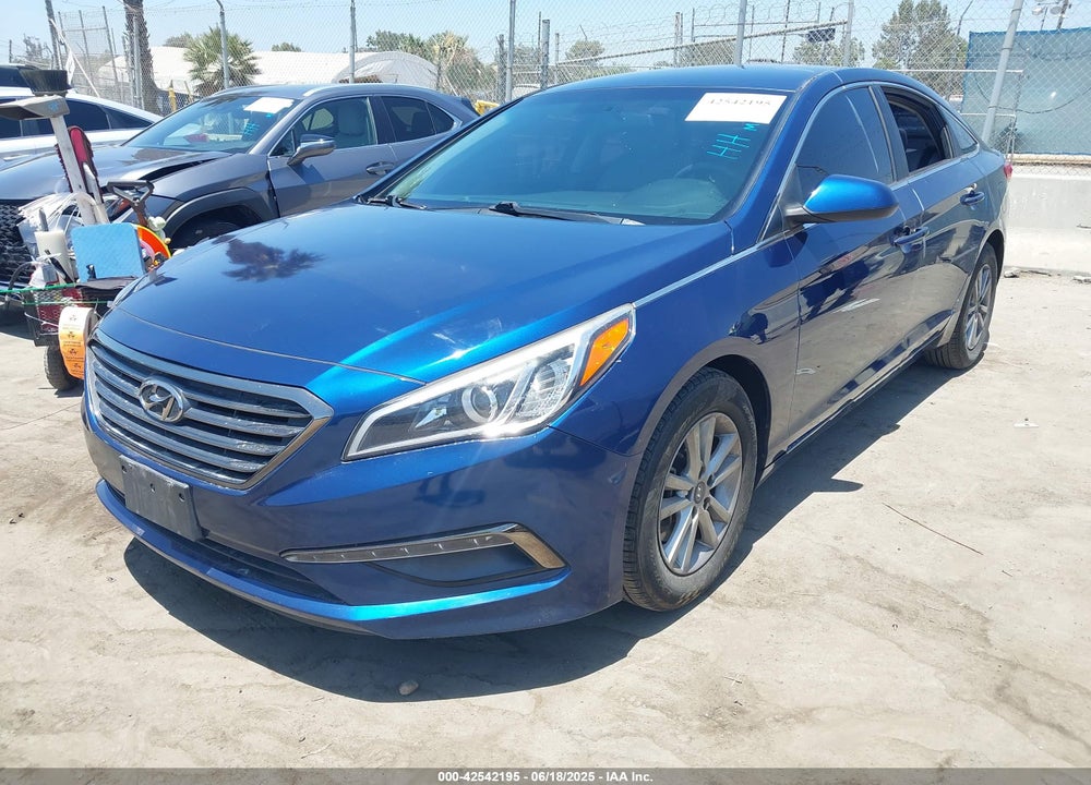 2015 HYUNDAI SONATA VIN: 5NPE24AF3FH119084