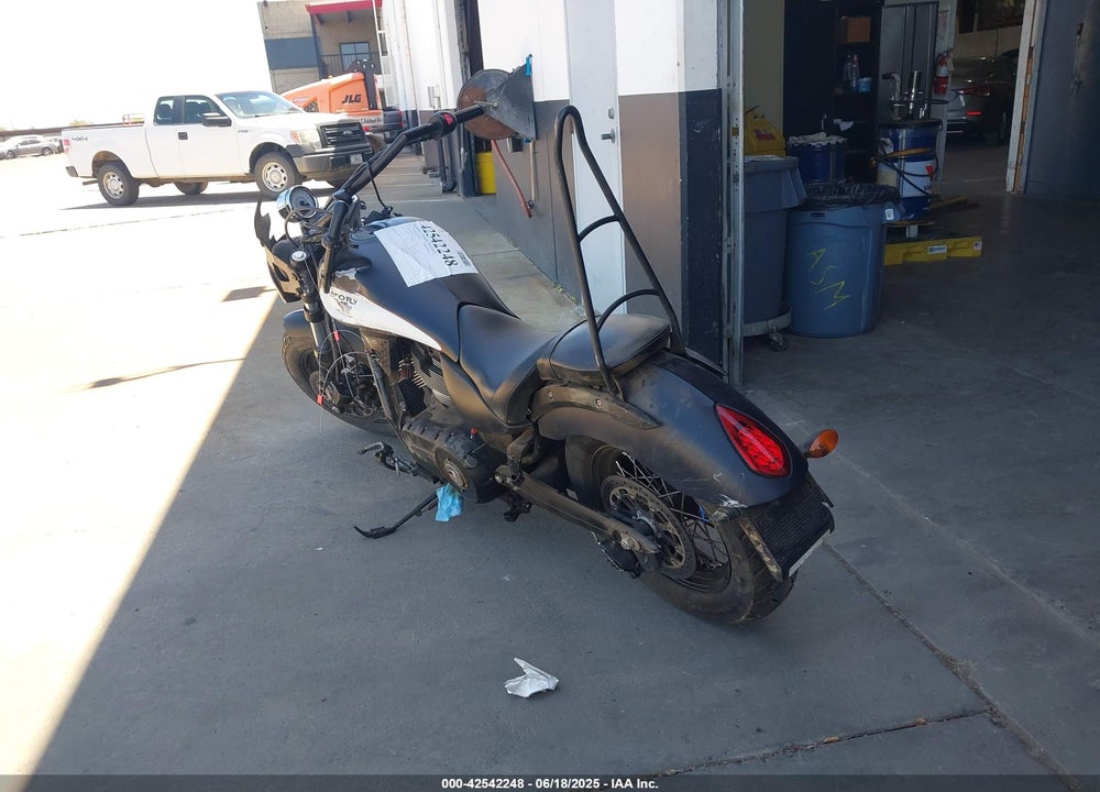 2016 VICTORY MOTORCYCLES HIGH-BALL VIN: 5VPWB36NXG3051556
